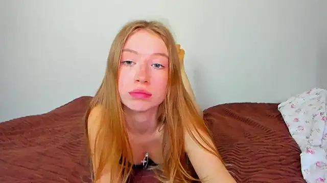 minidivaa  online show from 05/19/26, 07:37