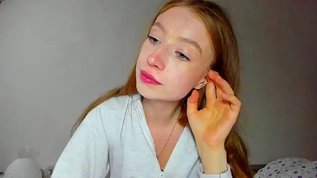 minidivaa  online show from 07/11/26, 10:11