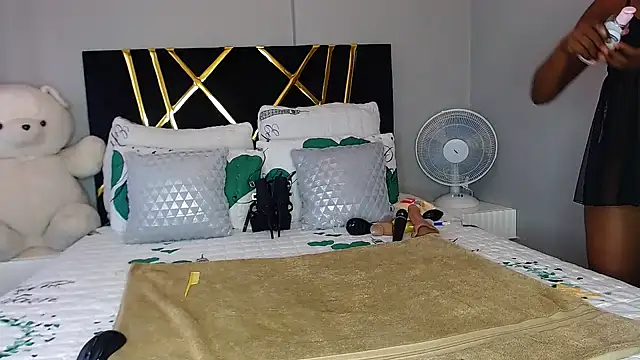 MissBigNipples online show from 02/21/25, 05:35