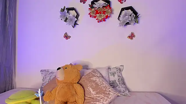 Snapshot of samara_jonness chatting on 12/27/24, 11:21 samara jonness online show from 12/27/24, 11:21