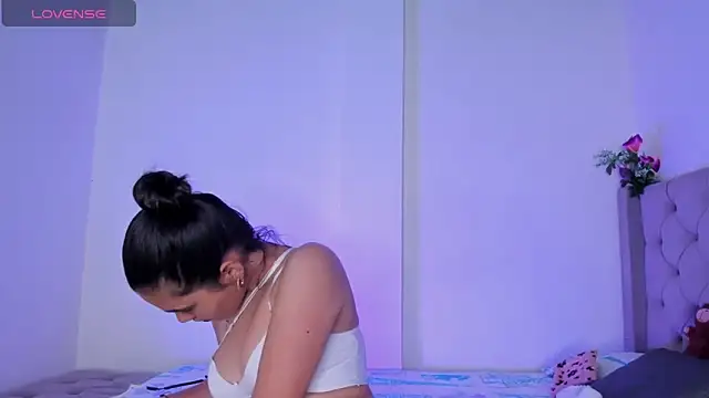 Snapshot of samara_jonness chatting on 04/08/26, 04:12 samara jonness online show from 04/08/26, 04:12