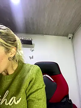 alicev kitty online show from 10/30/25, 01:12