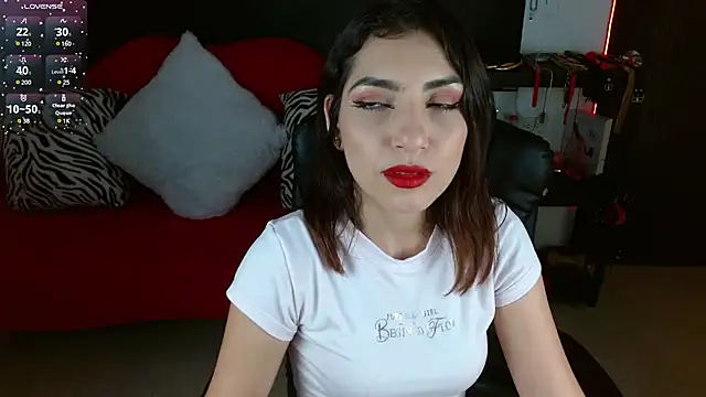 Carolaine69  online show from 03/04/25, 02:21