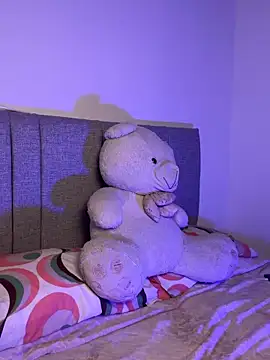 Isa smeraldy online show from 03/12/26, 04:13