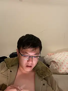 Snapshot of YoY-man chatting on 01/12/25, 04:29 YoY-man online show from 01/12/25, 04:29