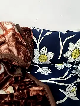 Snapshot of beautiful_himanshi2 chatting on 12/14/25, 04:18 beautiful himanshi2 online show from 12/14/25, 04:18