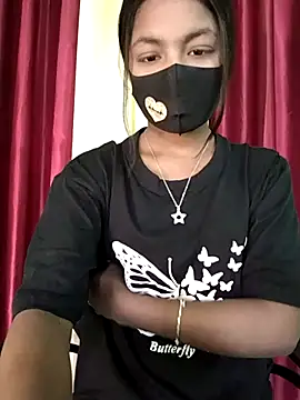 Snapshot of Myra-sen chatting on 02/14/25, 03:33 Myra-sen online show from 02/14/25, 03:33