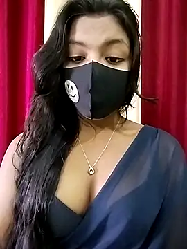 Snapshot of Myra-sen chatting on 12/15/25, 03:55 Myra-sen online show from 12/15/25, 03:55