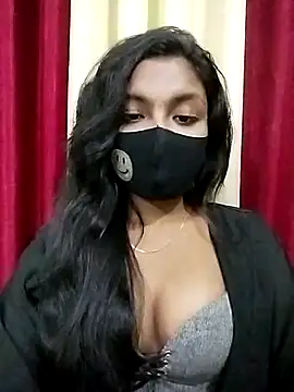 Snapshot of Myra-sen chatting on 12/22/25, 04:26 Myra-sen online show from 12/22/25, 04:26