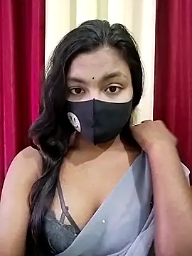 Snapshot of Myra-sen chatting on 02/02/26, 04:11 Myra-sen online show from 02/02/26, 04:11