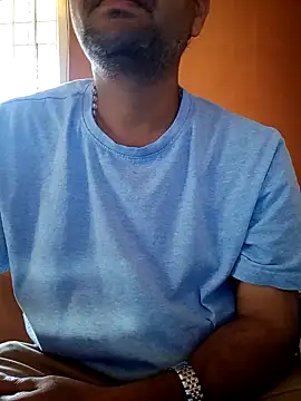 Snapshot of daddy_indian chatting on 02/06/25, 04:53 daddy indian online show from 02/06/25, 04:53