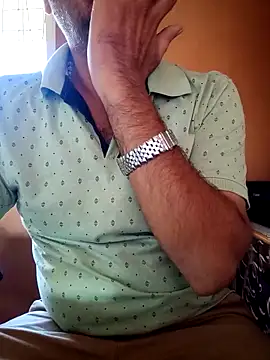 Snapshot of daddy_indian chatting on 02/07/25, 04:48 daddy indian online show from 02/07/25, 04:48