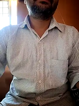 Snapshot of daddy_indian chatting on 03/15/25, 04:13 daddy indian online show from 03/15/25, 04:13