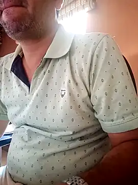 Snapshot of daddy_indian chatting on 03/18/25, 08:58 daddy indian online show from 03/18/25, 08:58