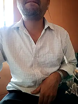 Snapshot of daddy_indian chatting on 03/19/25, 07:51 daddy indian online show from 03/19/25, 07:51