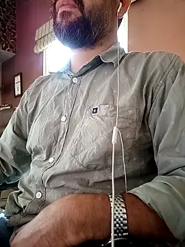 Snapshot of daddy_indian chatting on 09/16/25, 04:24 daddy indian online show from 09/16/25, 04:24