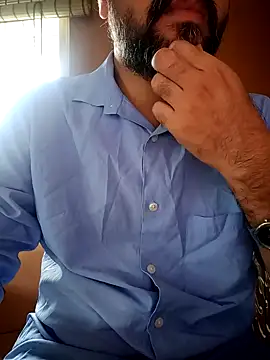 Snapshot of daddy_indian chatting on 09/24/25, 04:16 daddy indian online show from 09/24/25, 04:16