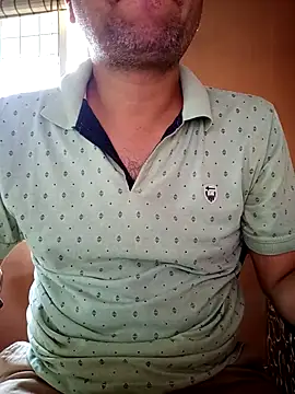 Snapshot of daddy_indian chatting on 10/08/25, 03:59 daddy indian online show from 10/08/25, 03:59