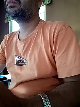 Snapshot of daddy_indian chatting on 01/19/26, 04:16 daddy indian online show from 01/19/26, 04:16