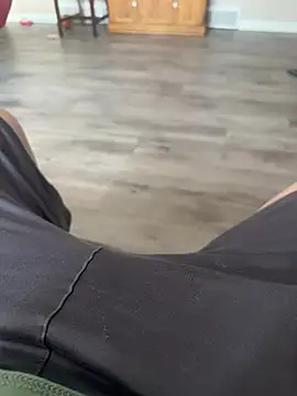 Snapshot of elperrinHN chatting on 02/16/25, 10:32 elperrinHN online show from 02/16/25, 10:32