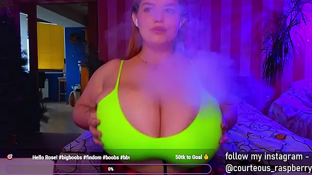 Snapshot of courteous_raspberrry chatting on 12/22/24, 10:17 courteous raspberrry online show from 12/22/24, 10:17