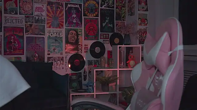 Lana  May online show from 03/15/25, 11:29