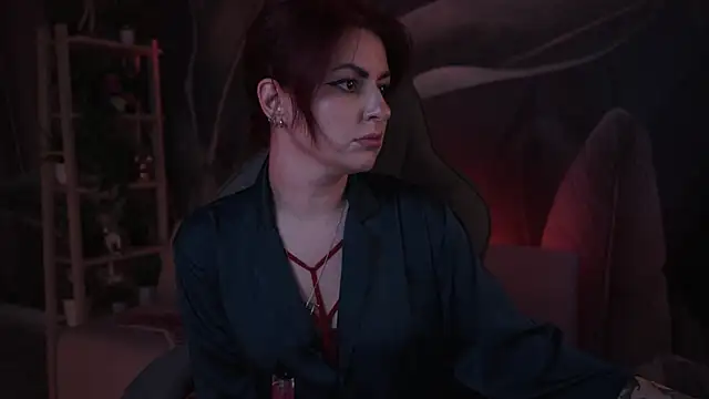 Lana  May online show from 10/22/25, 05:41