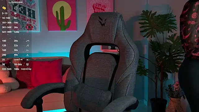 Lana  May online show from 11/14/25, 09:30