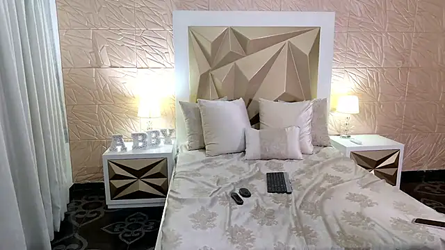 Snapshot of PassionMacoll chatting on 09/14/25, 01:49 PassionMacoll online show from 09/14/25, 01:49