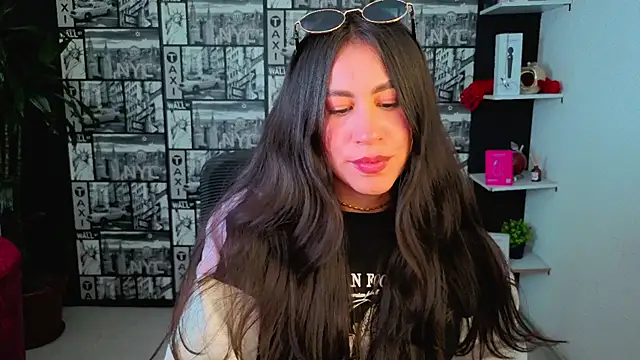EmiGomez  online show from 06/22/26, 02:46
