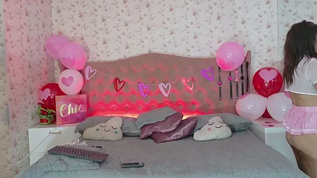 AvrillThomas online show from 02/14/25, 07:02