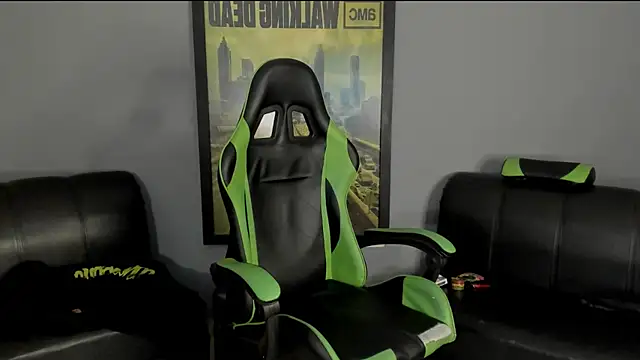 Snapshot of jamesinked_ chatting on 12/21/24, 02:58 jamesinked online show from 12/21/24, 02:58