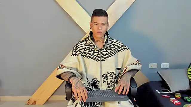 Snapshot of jamesinked_ chatting on 12/23/24, 02:28 jamesinked online show from 12/23/24, 02:28