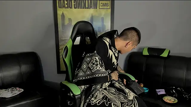 Snapshot of jamesinked_ chatting on 01/04/25, 05:16 jamesinked online show from 01/04/25, 05:16