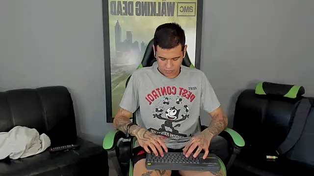 Snapshot of jamesinked_ chatting on 01/28/25, 06:49 jamesinked online show from 01/28/25, 06:49