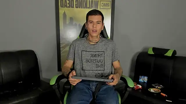 Snapshot of jamesinked_ chatting on 02/04/25, 03:00 jamesinked online show from 02/04/25, 03:00