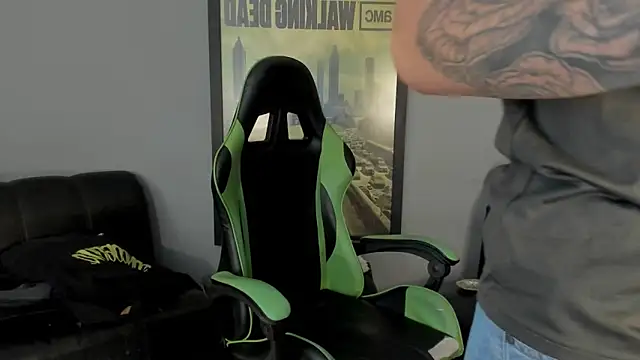 Snapshot of jamesinked_ chatting on 02/10/25, 04:36 jamesinked online show from 02/10/25, 04:36