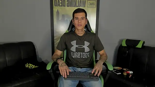 Snapshot of jamesinked_ chatting on 02/10/25, 10:40 jamesinked online show from 02/10/25, 10:40