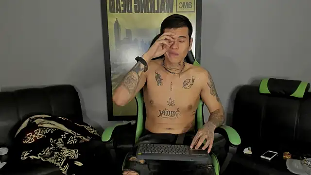 Snapshot of jamesinked_ chatting on 02/16/25, 01:25 jamesinked online show from 02/16/25, 01:25