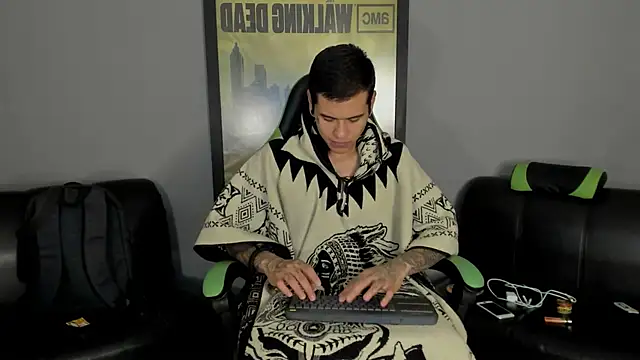 Snapshot of jamesinked_ chatting on 02/20/25, 10:48 jamesinked online show from 02/20/25, 10:48