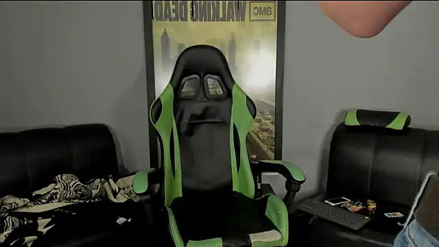 Snapshot of jamesinked_ chatting on 03/01/25, 05:05 jamesinked online show from 03/01/25, 05:05