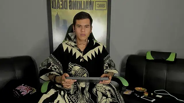 Snapshot of jamesinked_ chatting on 03/07/25, 06:46 jamesinked online show from 03/07/25, 06:46