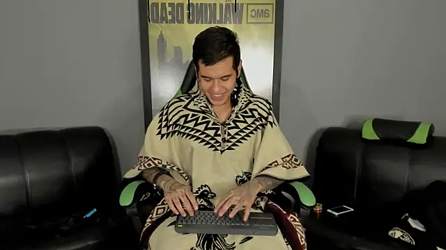 Snapshot of jamesinked_ chatting on 03/10/25, 02:16 jamesinked online show from 03/10/25, 02:16