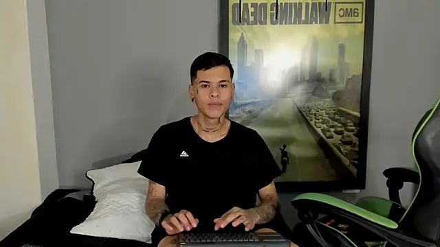 Snapshot of jamesinked_ chatting on 03/12/25, 05:07 jamesinked online show from 03/12/25, 05:07