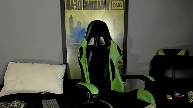 Snapshot of jamesinked_ chatting on 03/17/25, 12:30 jamesinked online show from 03/17/25, 12:30