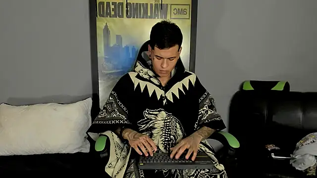 Snapshot of jamesinked_ chatting on 03/19/25, 03:52 jamesinked online show from 03/19/25, 03:52