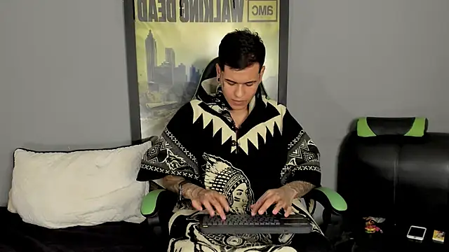 Snapshot of jamesinked_ chatting on 03/19/25, 04:45 jamesinked online show from 03/19/25, 04:45