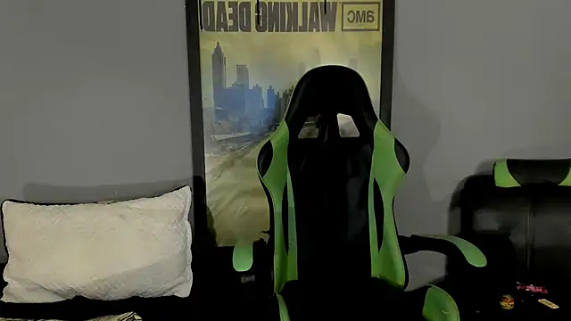 Snapshot of jamesinked_ chatting on 03/22/25, 05:31 jamesinked online show from 03/22/25, 05:31