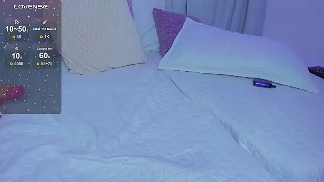 susyy7 online show from 02/13/25, 09:51