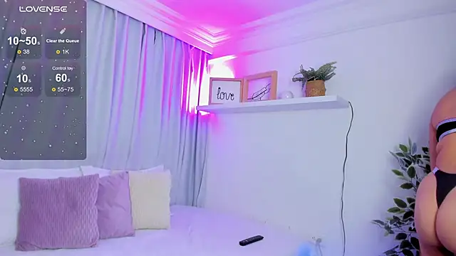 susyy7 online show from 02/26/25, 03:32